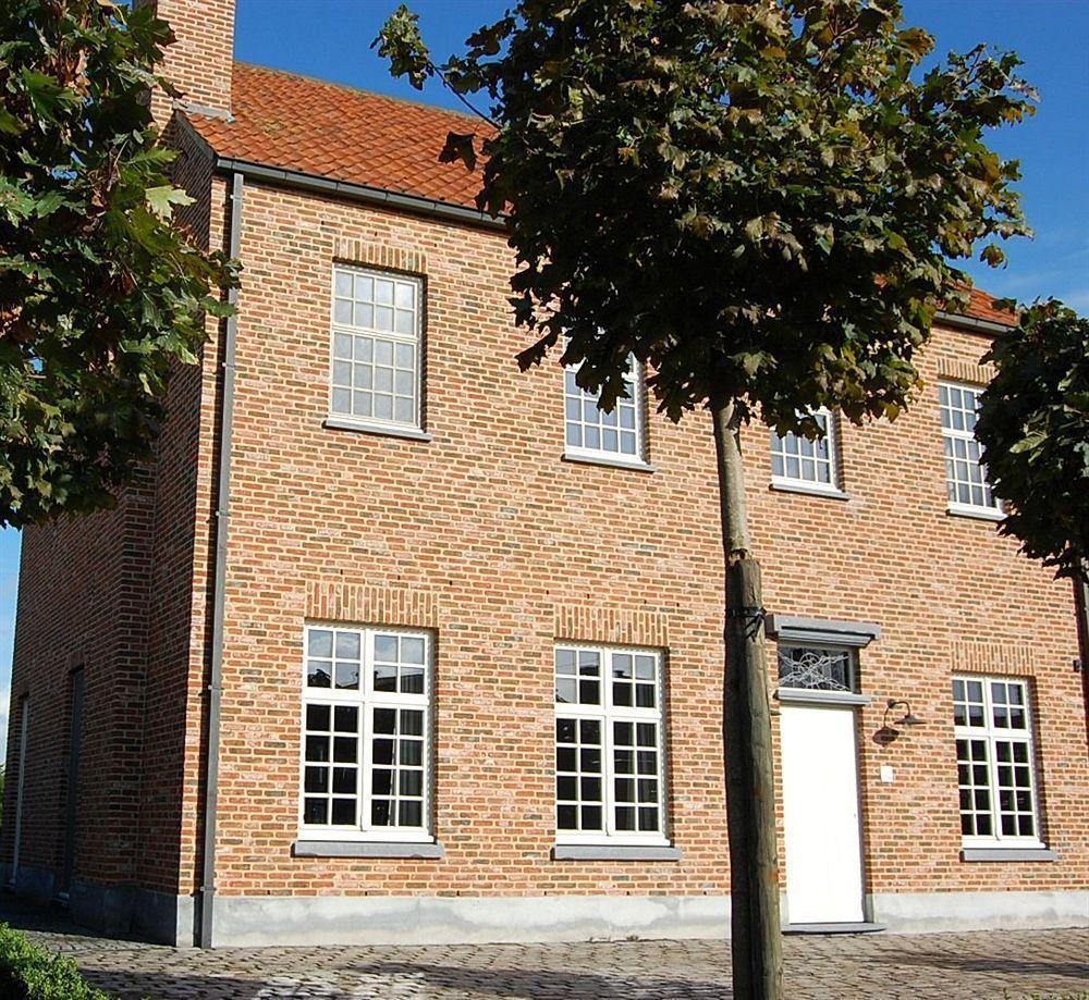 B&B De Peperbus Lokeren Exteriör bild
